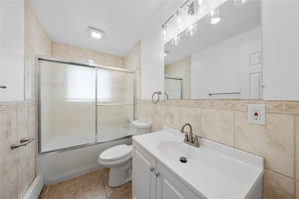 222 Silver Street West Babylon NY 11704