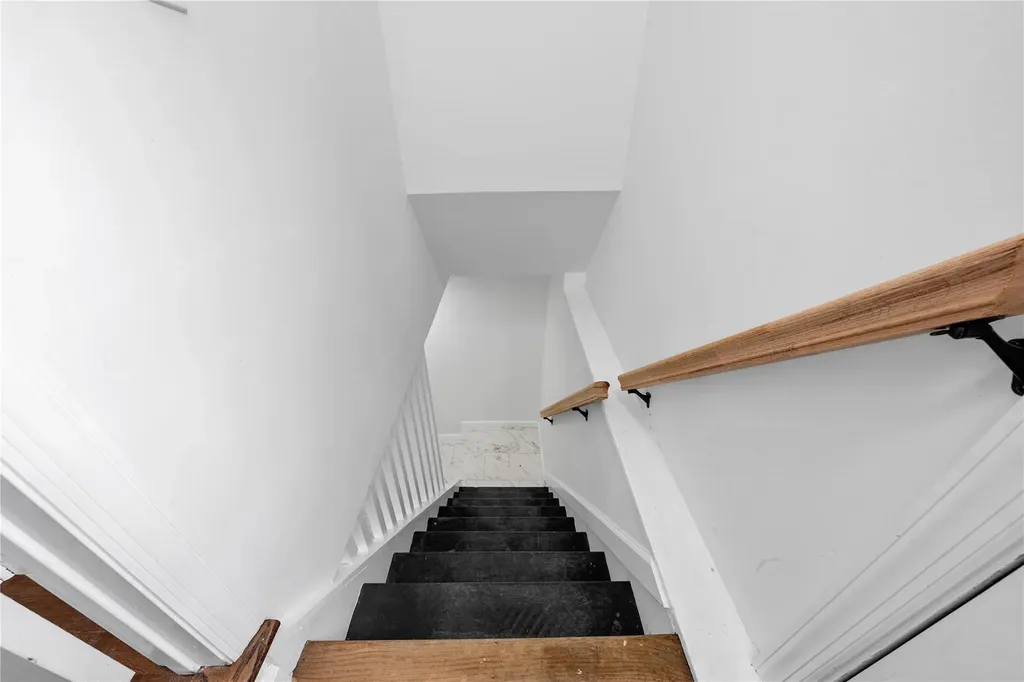 222 Silver Street West Babylon NY 11704