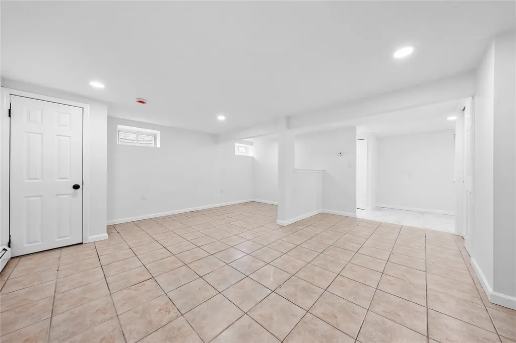 222 Silver Street West Babylon NY 11704