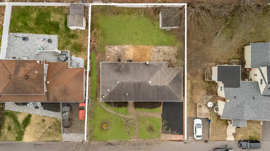 222 Silver Street West Babylon NY 11704