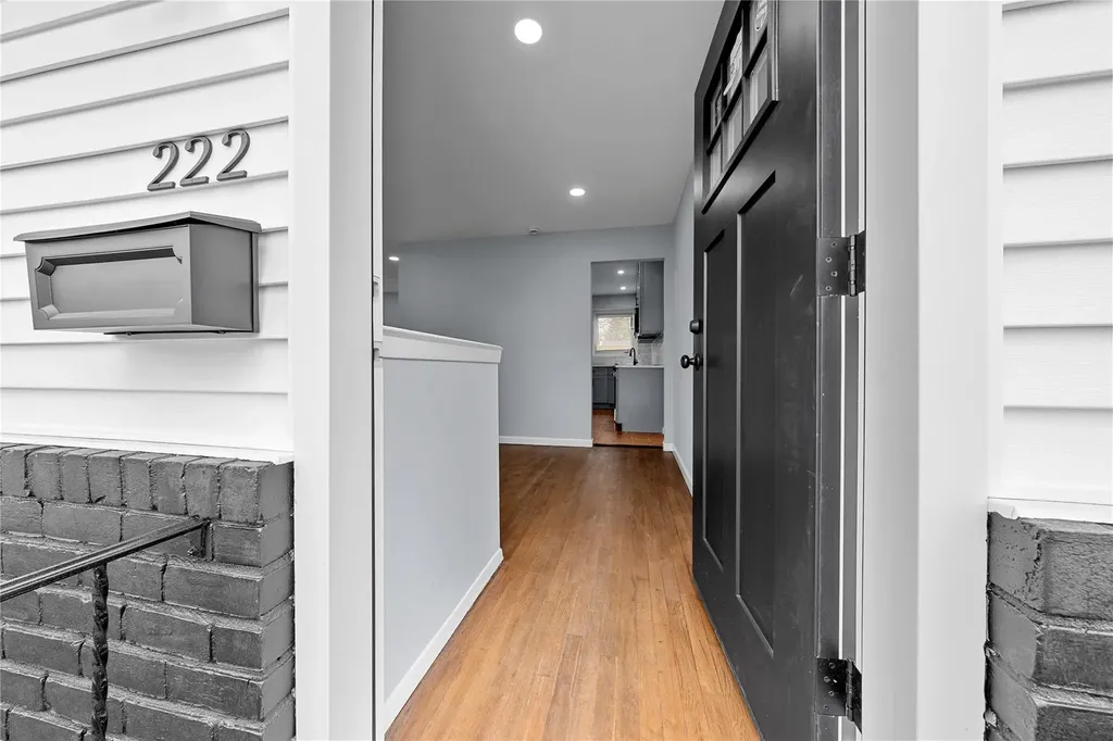 222 Silver Street West Babylon NY 11704