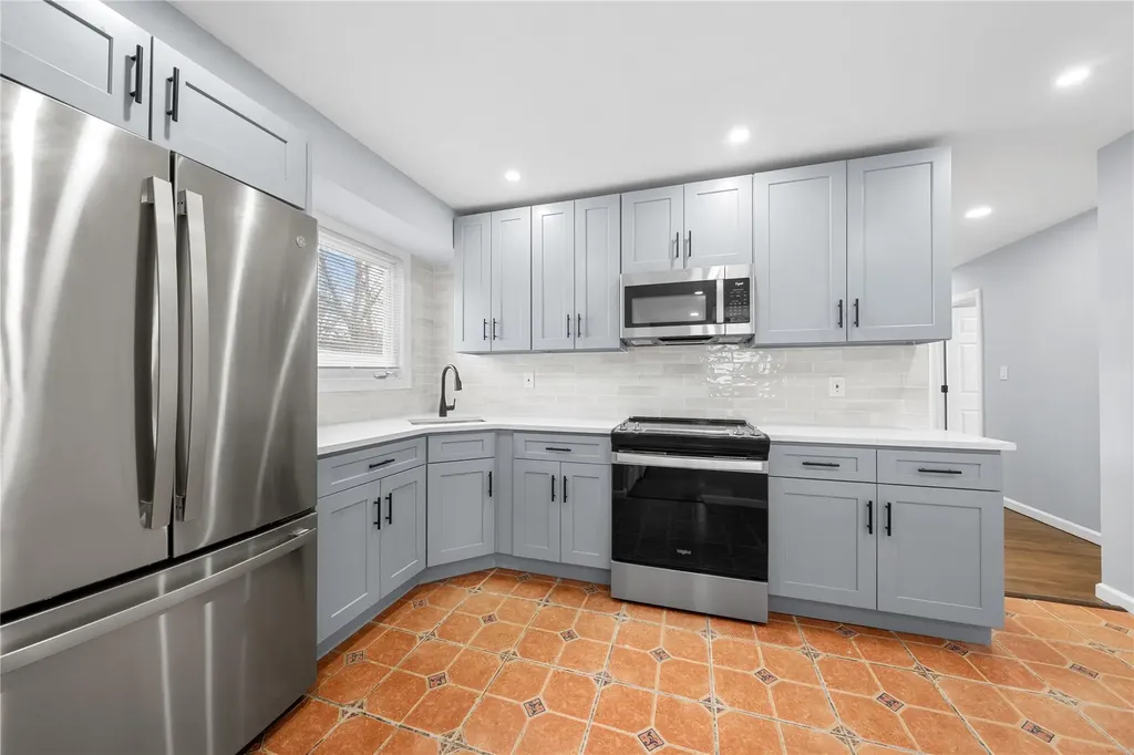 222 Silver Street West Babylon NY 11704