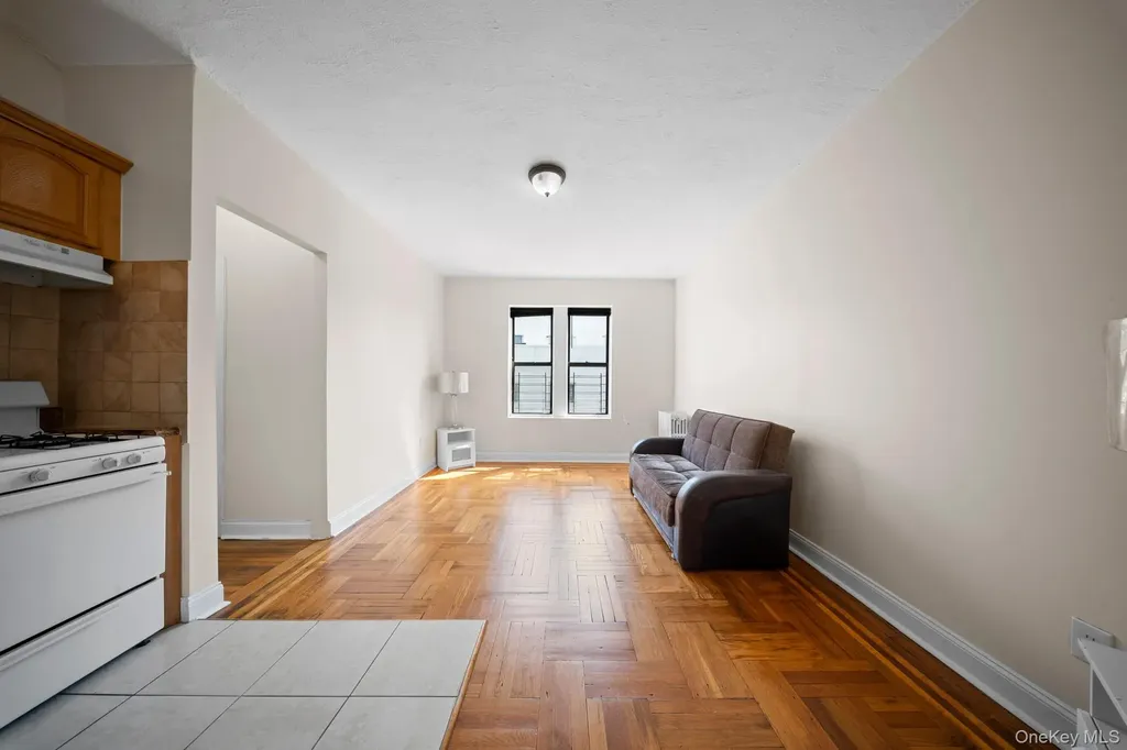 1372 Shakespeare Avenue Bronx NY 10452