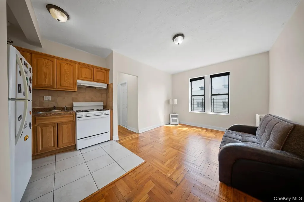 1372 Shakespeare Avenue Bronx NY 10452