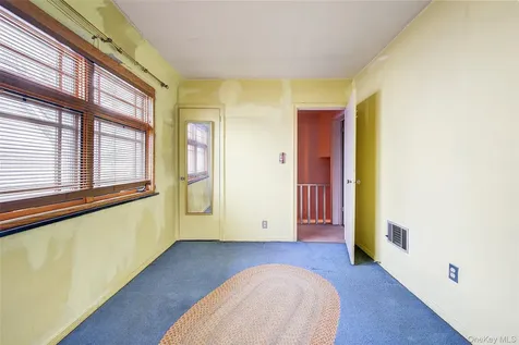 61-20 214 Street Bayside NY 11364