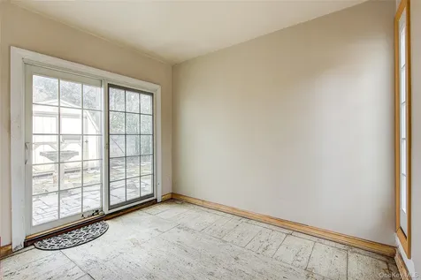 61-20 214 Street Bayside NY 11364