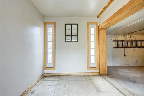 61-20 214 Street Bayside NY 11364