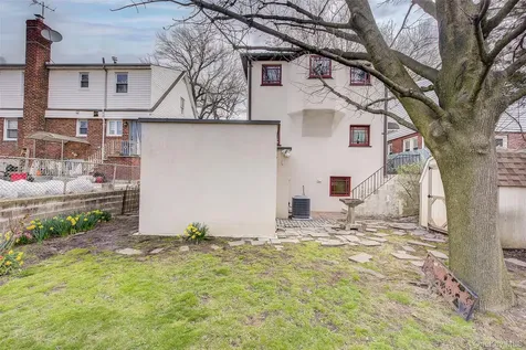 61-20 214 Street Bayside NY 11364