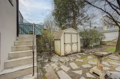 61-20 214 Street Bayside NY 11364