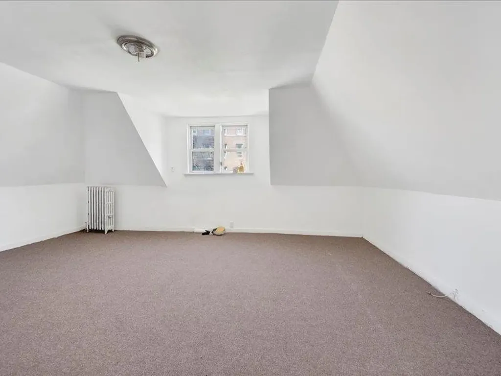 2790 Bainbridge Avenue Bronx NY 10458