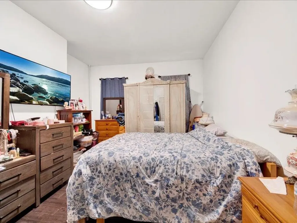 2790 Bainbridge Avenue Bronx NY 10458