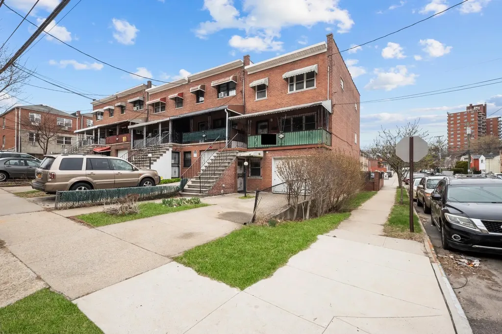 2019 Givan Avenue Bronx NY 10475