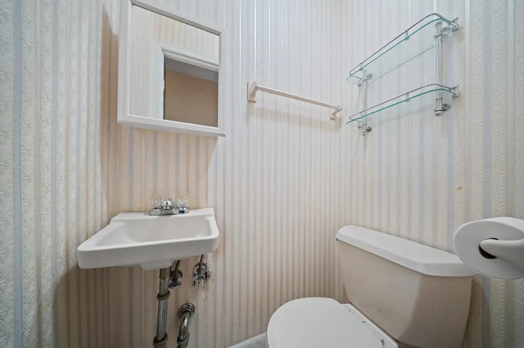 2019 Givan Avenue Bronx NY 10475