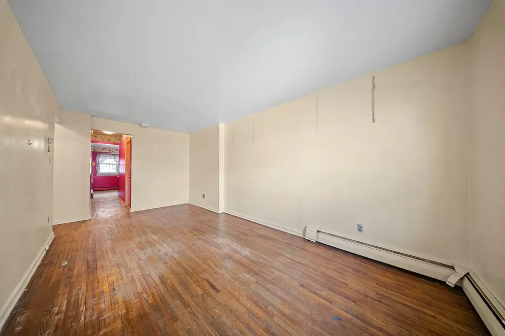 2019 Givan Avenue Bronx NY 10475