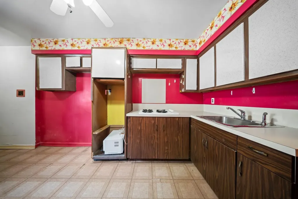 2019 Givan Avenue Bronx NY 10475
