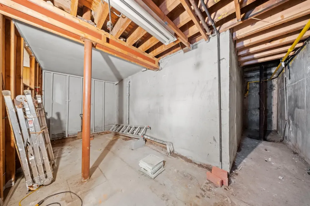 2019 Givan Avenue Bronx NY 10475