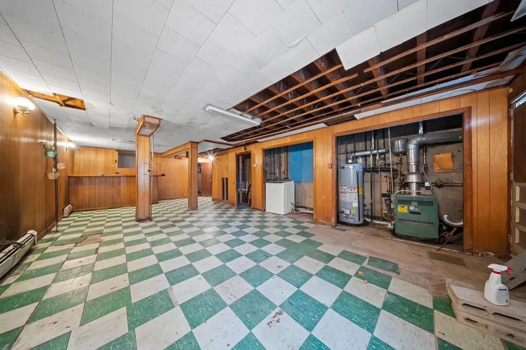 2019 Givan Avenue Bronx NY 10475
