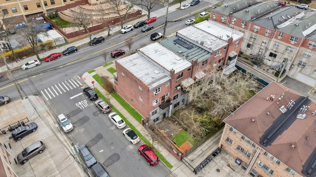 2019 Givan Avenue Bronx NY 10475