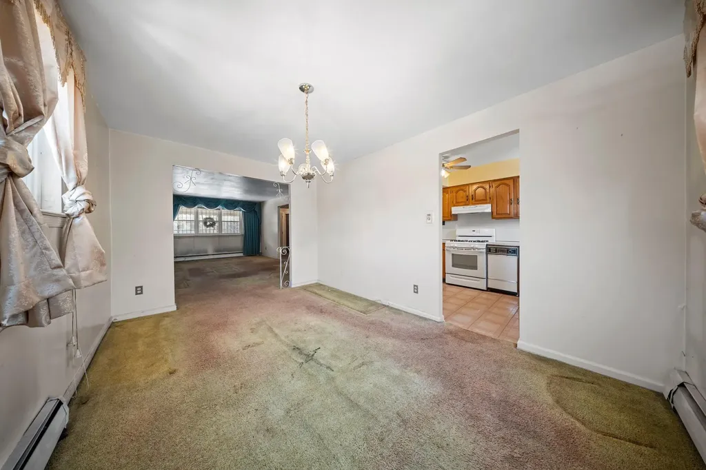 2019 Givan Avenue Bronx NY 10475