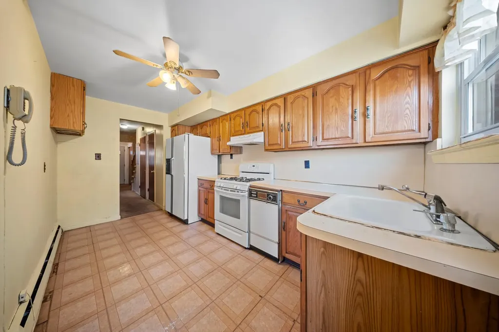 2019 Givan Avenue Bronx NY 10475