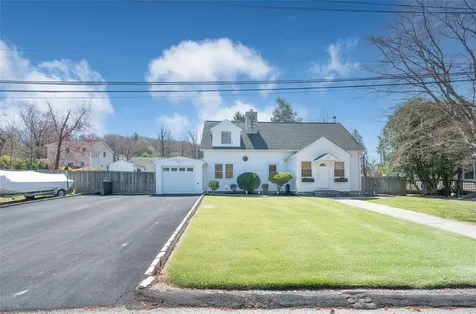1459 Mohawk Road Mohegan Lake NY 10547