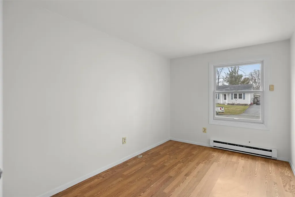 6 Amherst Street Red Hook NY 12571