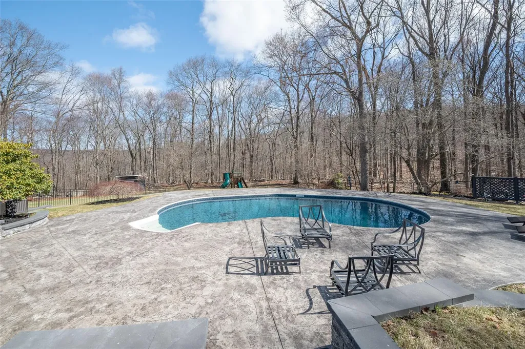 100 Manor Road Patterson NY 12563