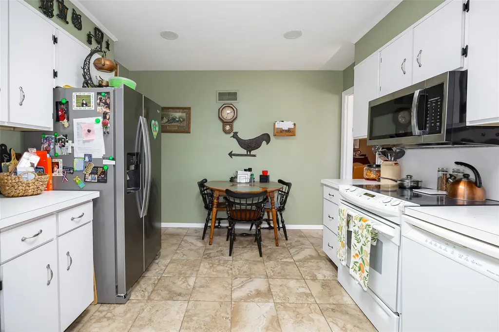 3 Saint Annes Road Poughkeepsie NY 12601