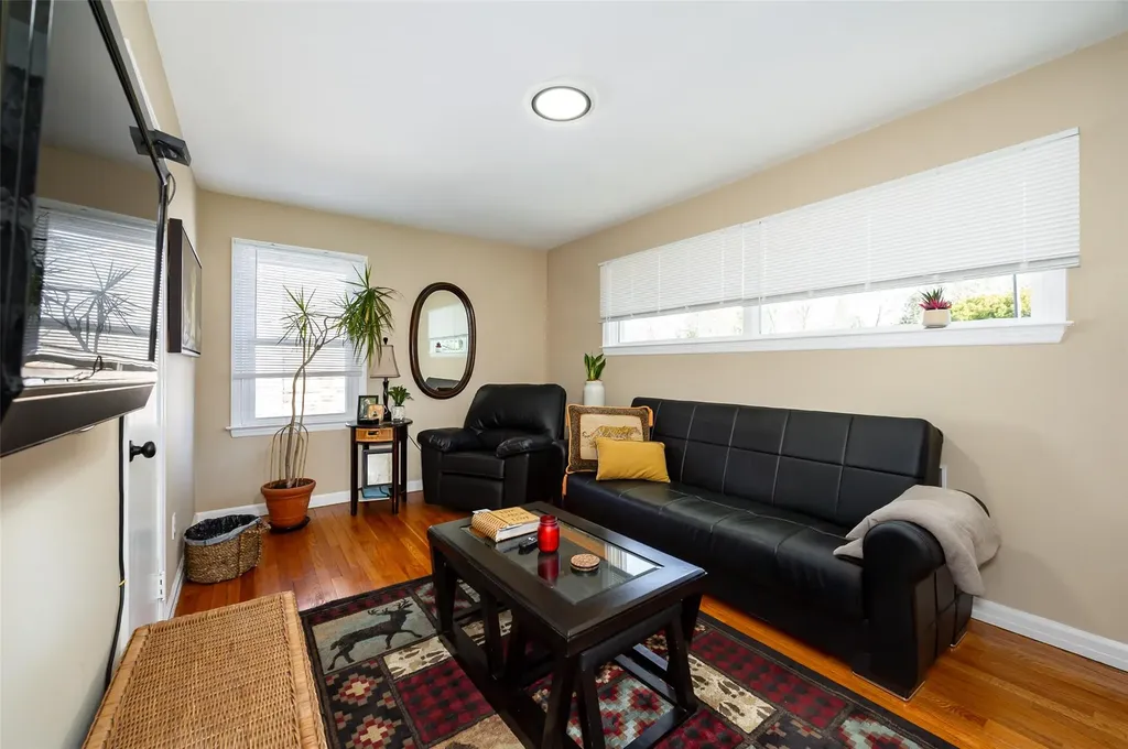 3 Saint Annes Road Poughkeepsie NY 12601