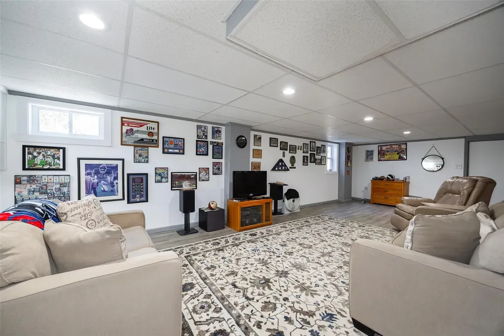 3 Saint Annes Road Poughkeepsie NY 12601