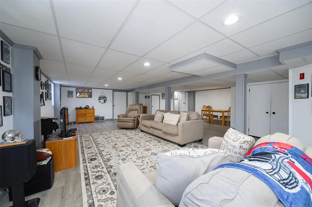 3 Saint Annes Road Poughkeepsie NY 12601