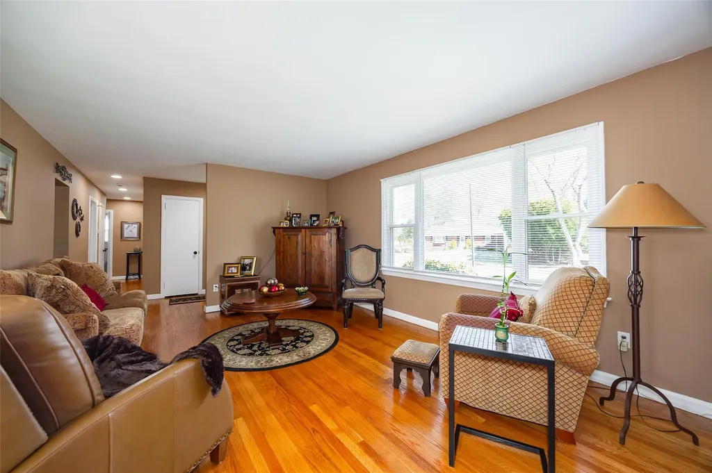 3 Saint Annes Road Poughkeepsie NY 12601
