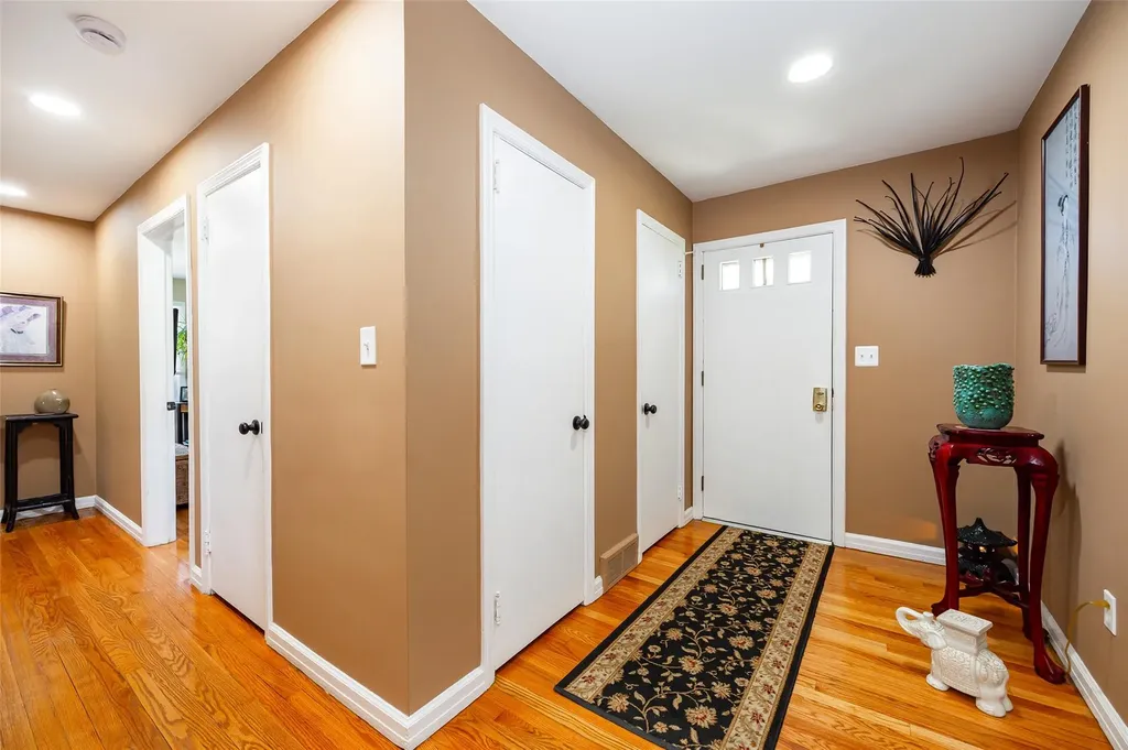 3 Saint Annes Road Poughkeepsie NY 12601