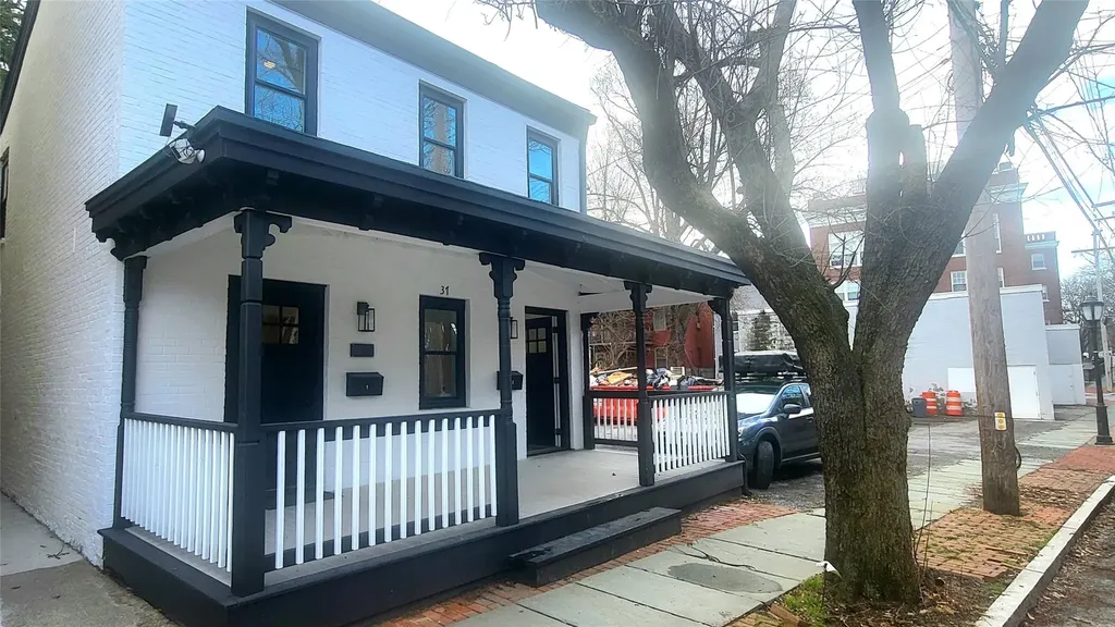 37 S Perry Street Poughkeepsie NY 12601