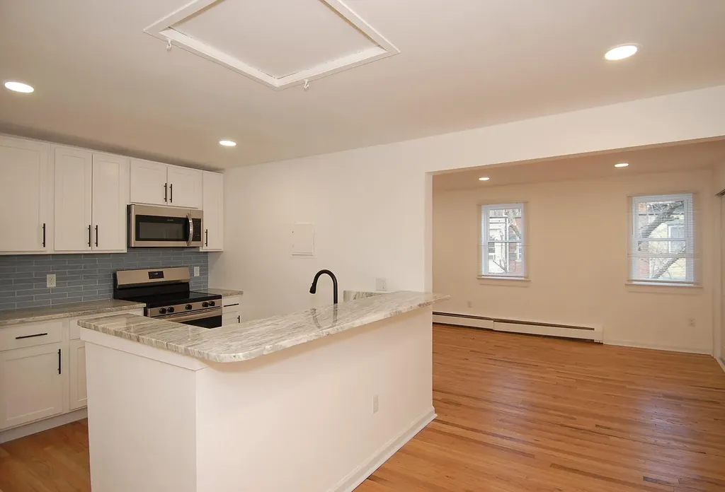 37 S Perry Street Poughkeepsie NY 12601