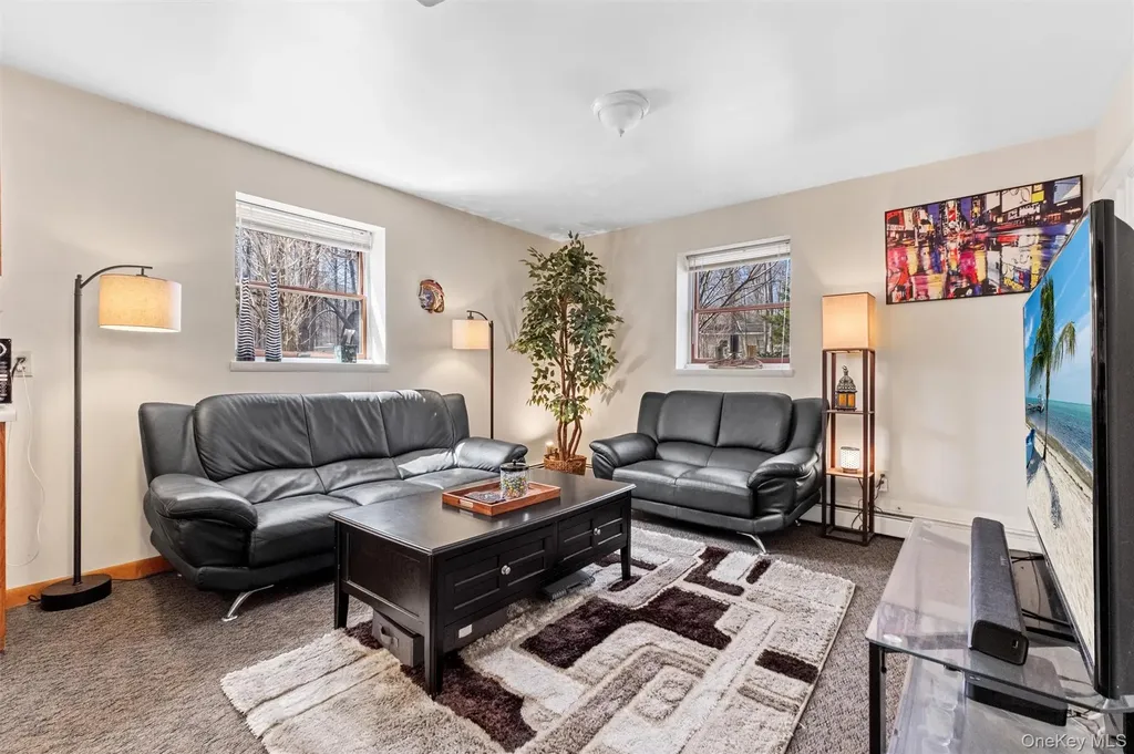 59 Glenacom Road Mahopac NY 10541