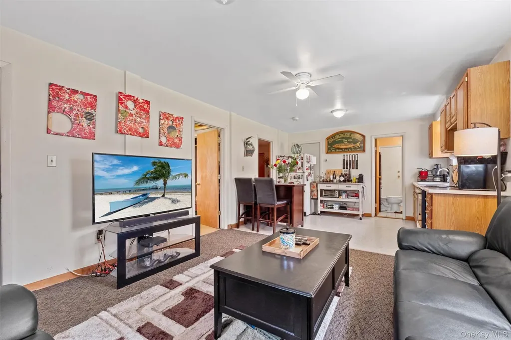 59 Glenacom Road Mahopac NY 10541