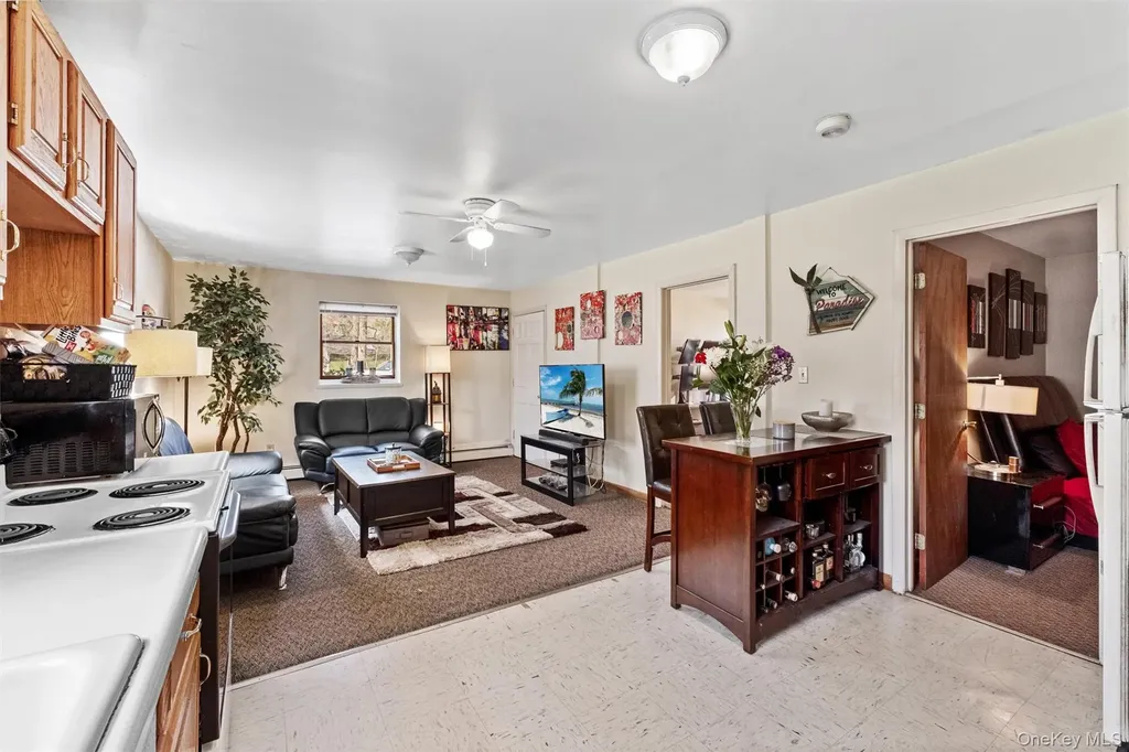 59 Glenacom Road Mahopac NY 10541