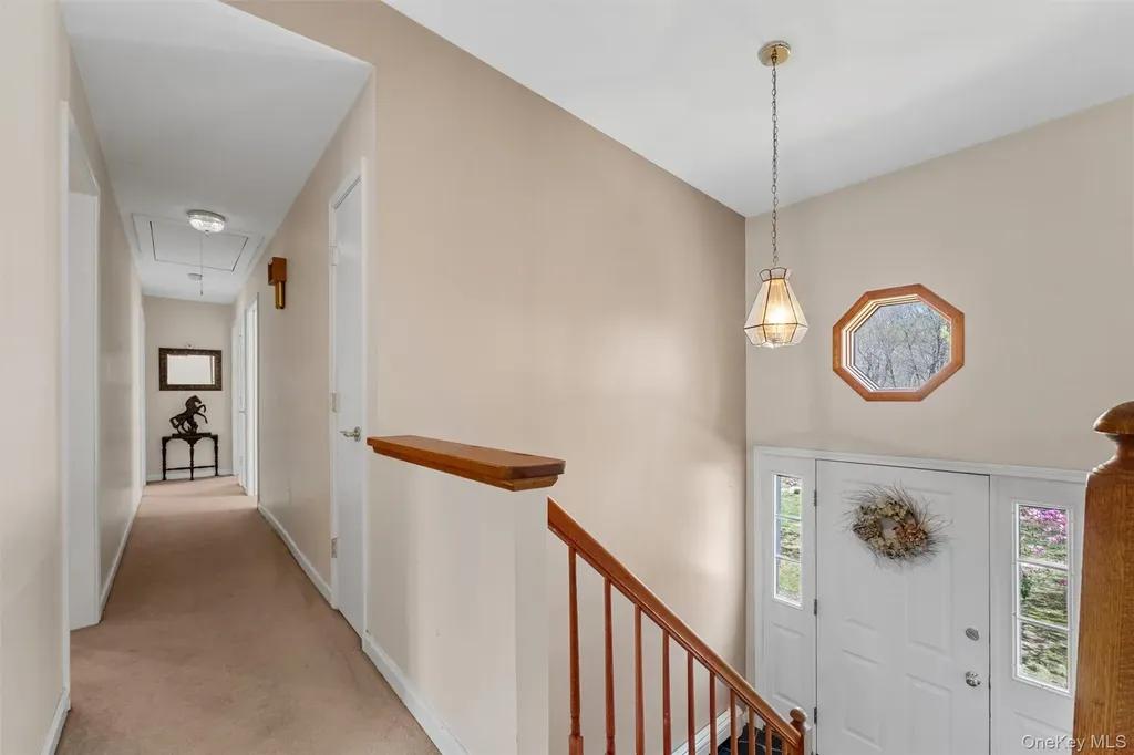 59 Glenacom Road Mahopac NY 10541