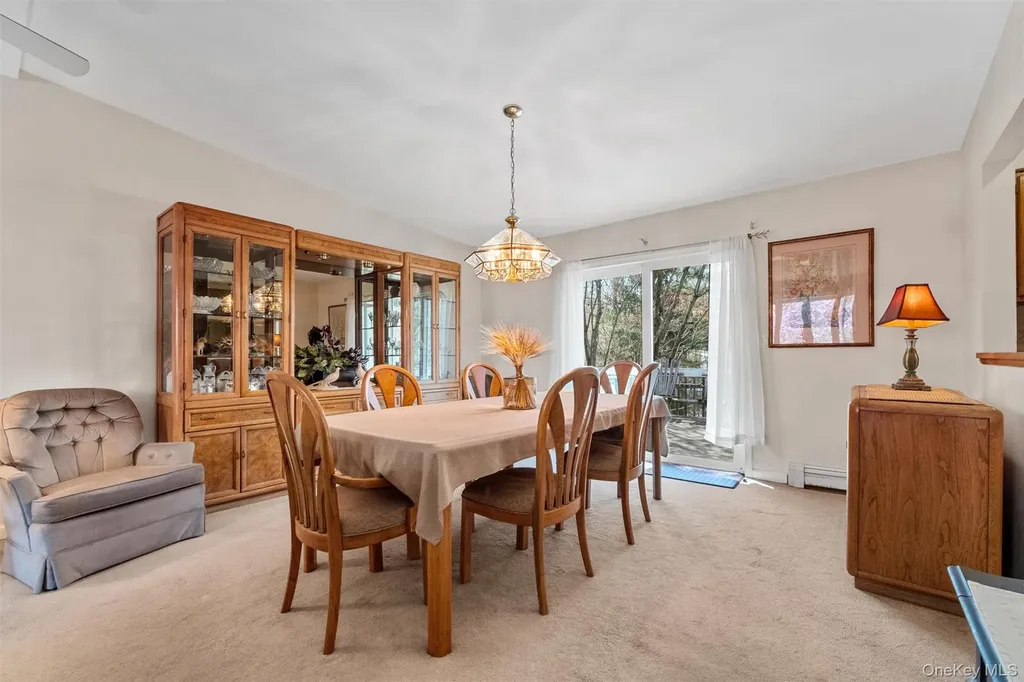 59 Glenacom Road Mahopac NY 10541