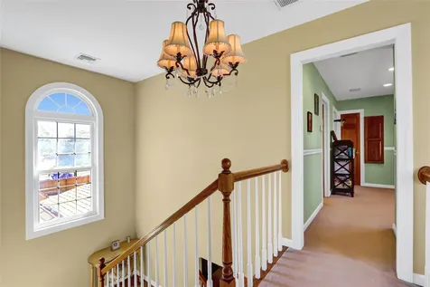 8 Pine Street Bayport NY 11705