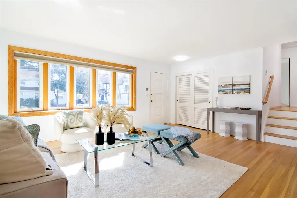 435 Carol Place Pelham NY 10803