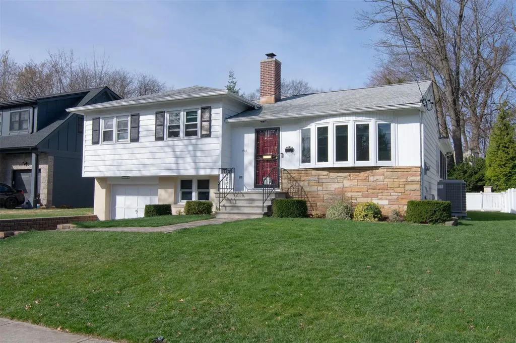 435 Carol Place Pelham NY 10803