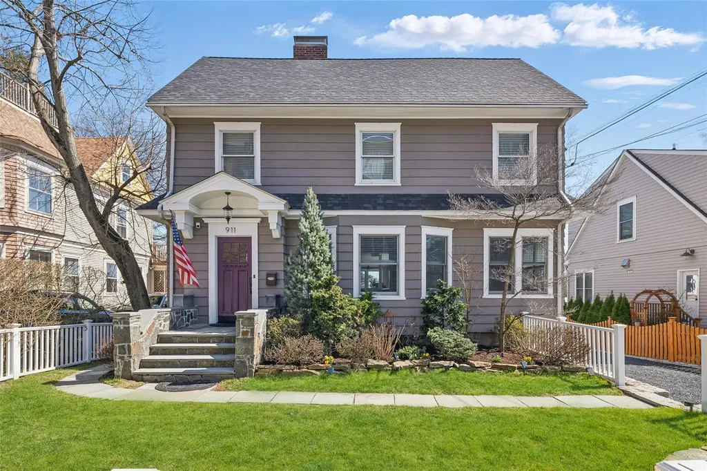 911 Stuart Avenue Mamaroneck NY 10543