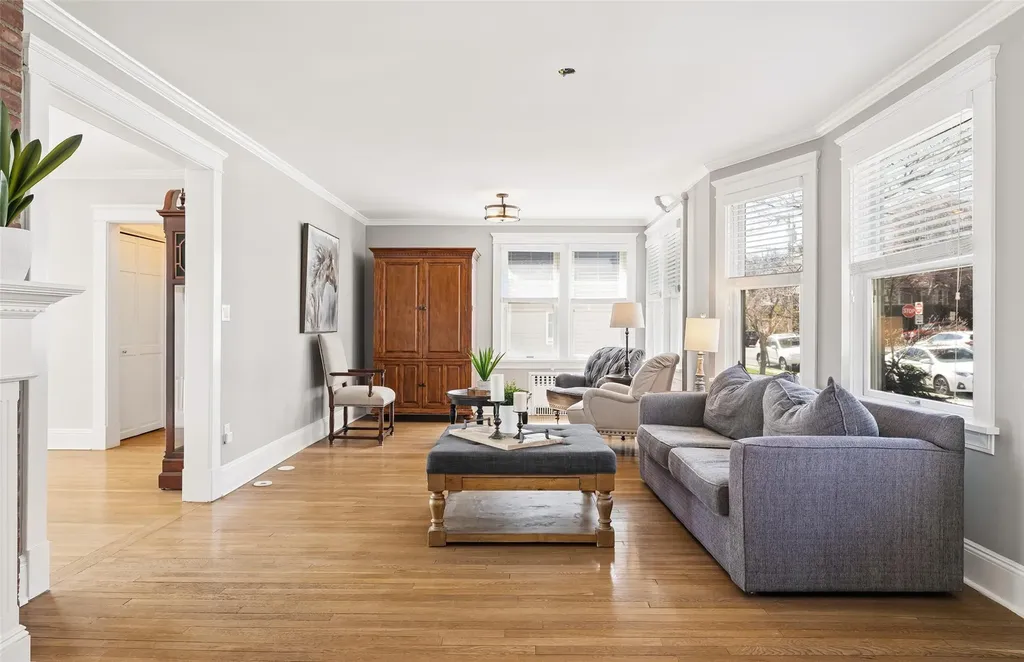 911 Stuart Avenue Mamaroneck NY 10543