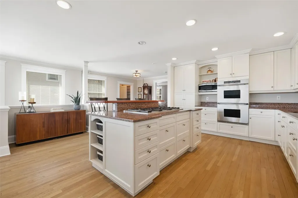 911 Stuart Avenue Mamaroneck NY 10543