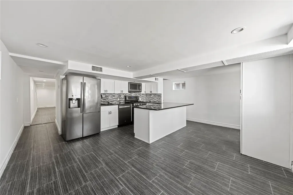 1555 Robertson Place Bronx NY 10465