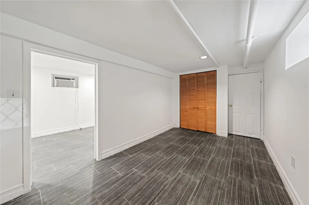 1555 Robertson Place Bronx NY 10465