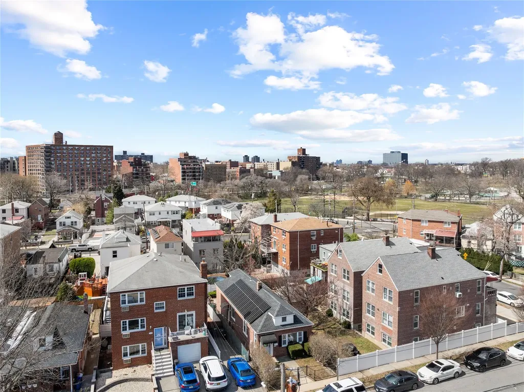 1555 Robertson Place Bronx NY 10465