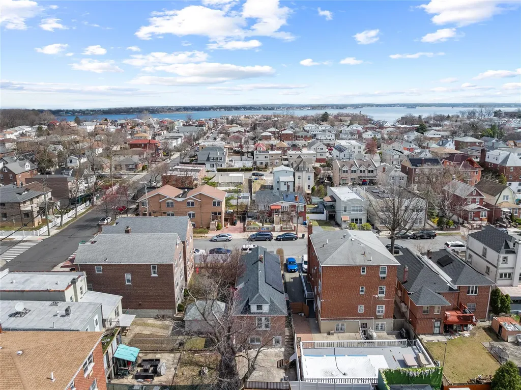 1555 Robertson Place Bronx NY 10465